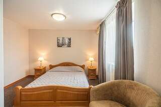 Гостиница Саратовская Саратов Double room-3